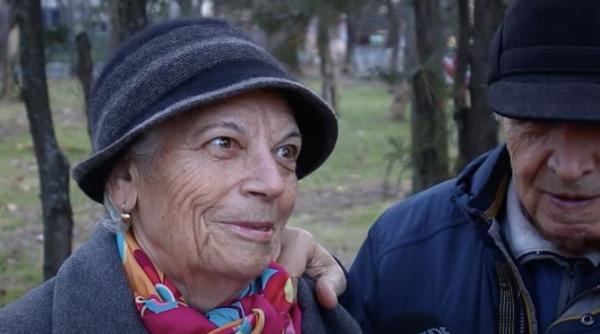 asta e durerea tarii asa nu scapam de ei nu le convine intr un partid pleaca isi fac alt partid dar tot ei sunt filmarea pe care niciun politician nu trebuie s o rateze