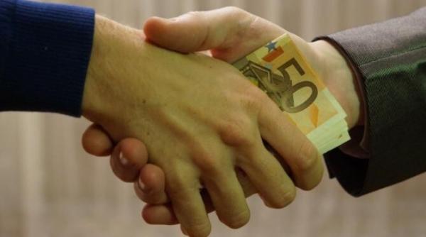 mita la marius nasta se impartea printr o aplicatie financiara