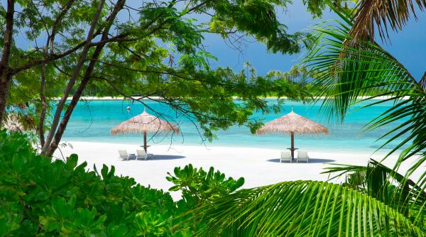 de cati bani ai nevoie sa mergi in maldive