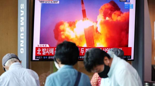 ajutor pentru rusia coreea de nord testeaza un nou sistem de control al lansatoarelor de rachete multiple