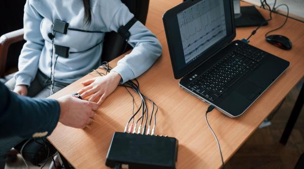 diferenta intre poligraf si profilul psihologic intr o ancheta comisarul sef de la criminalistica din bucuresti explicatii