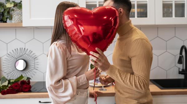 5 greseli pe care le faci de ziua indragostitilor ce inseamna nu ne facem cadouri anul acesta