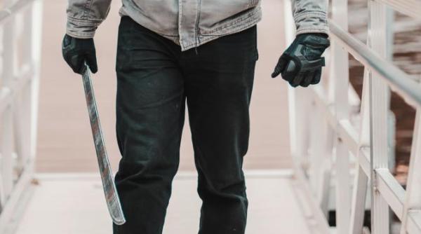 crima padina comisarul sef r mihai untaru romania clanurilor de unde au bani unde e anaf ul