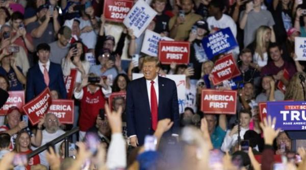 trump a cerut curtii supreme sa amane procesul in care este acuzat de incercarea rasturnarii alegerilor din 2020