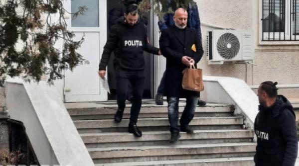 dinicu afla astazi daca va putea lua legatura cu fiul sau si cu concubina