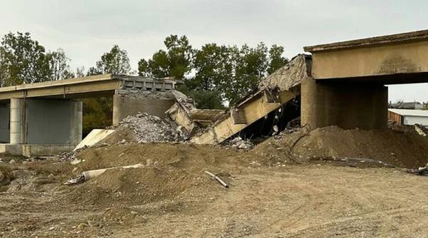 podul provizoriu de la milisauti s a surpat