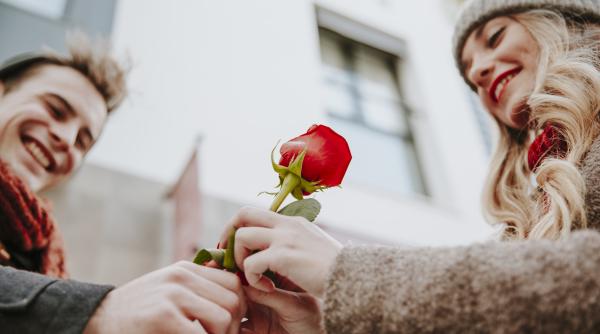 valentine s day incepe de la noi psihologul gina dafinoiu fericirea nu se defineste se traieste iubirea de sine este cel mai frumos si deosebit cadou