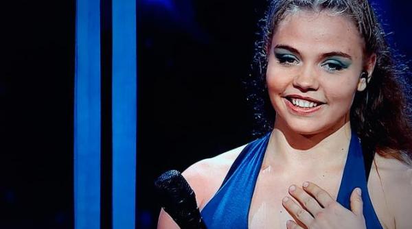 anja luna de la romanii au talent 2024 a ridicat pe toata lumea in picioare pasiunea si profesia mea combina circul cu muzica