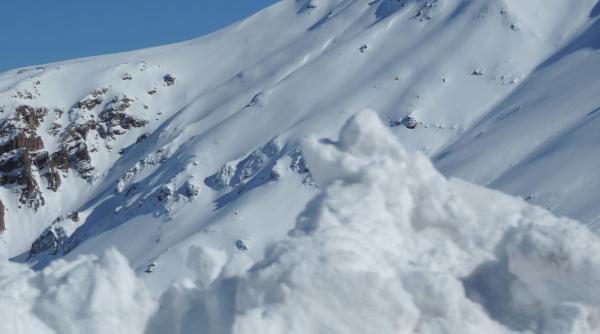 avalansa noua la balea lac o persoana a murit foto