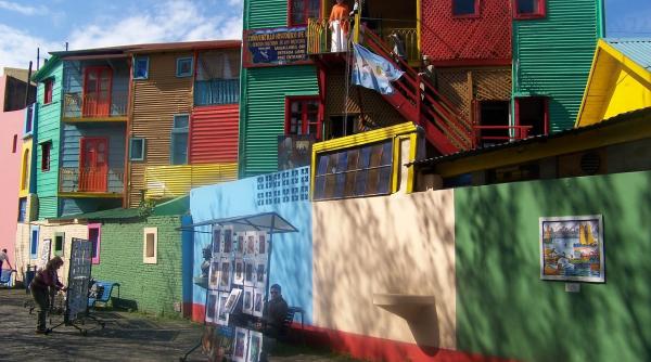 sase argentinieni din zece sunt saraci presedintele milei acuza casta politica