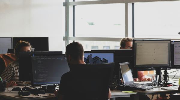 ministerul educatiei organizeaza incepand din acest an olimpiada de securitate cibernetica osc