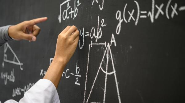 premiera la matematica evaluare nationala prof univ dr radu gologan poate ca e mai bine asa in ultima vreme astfel de lucruri au lipsit video