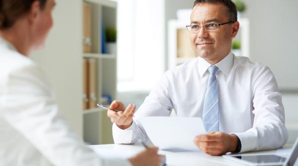 tinerii care se angajeaza anul acesta pot primi pana la 12 500 de lei de la stat care sunt conditiile