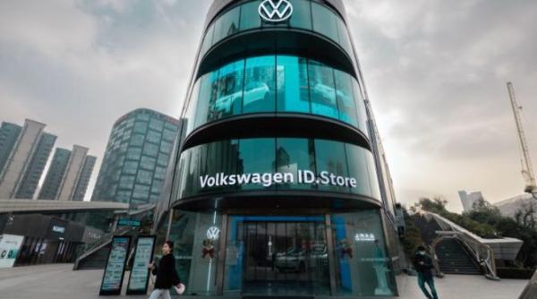 uniunea europeana este obligata sa si restructureze industria auto