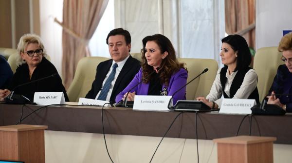 lavinia sandru romania responsabila nu poate sa existe daca liderii nu sunt responsabili