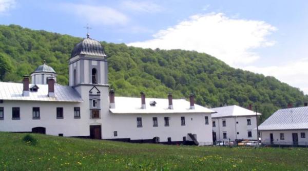 manastirea frasineni locul interzis femeilor de ce a fost parasita la un moment dat si minunea intemeiata acolo