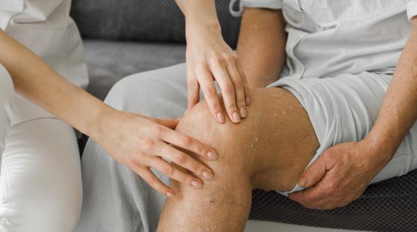 simptomele care trebuie sa te trimita urgent la medic dr rodica niculescu sanador se poate intampla brusc riscul este foarte mare video