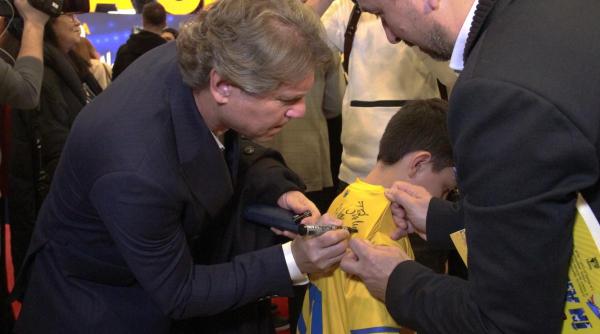 hai romania povestea generatiei de aur florin raducioiu a izbucnit in lacrimi cand vorbea despre romania suedia din sferturile cm 1994