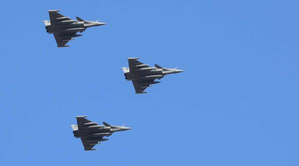 trei aeronave si 40 de militari ale fortelor aeriene si spatiale franceze au ajuns in romania galerie foto