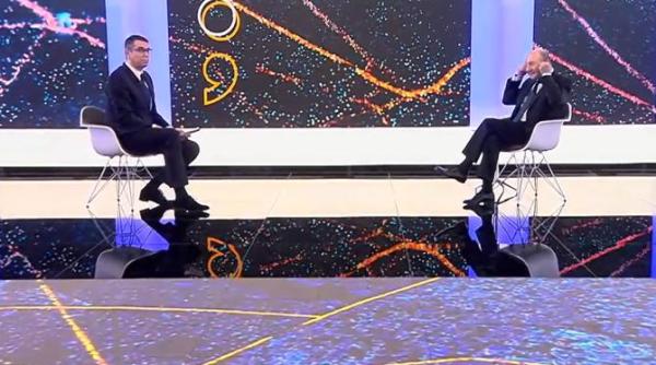 la digi24 basescu se cearta cu chirieac in lipsa si i da lectii lui macron