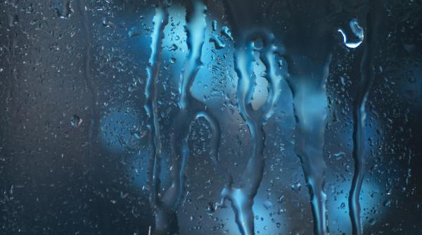 anm alerta meteo de averse si descarcari electrice in vestul tarii