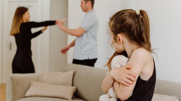 fundatia vodafone aport important in diminuarea violentei domestice in romania teodora munteanu manager de programe vine cu mai multe detalii la dcnews tv