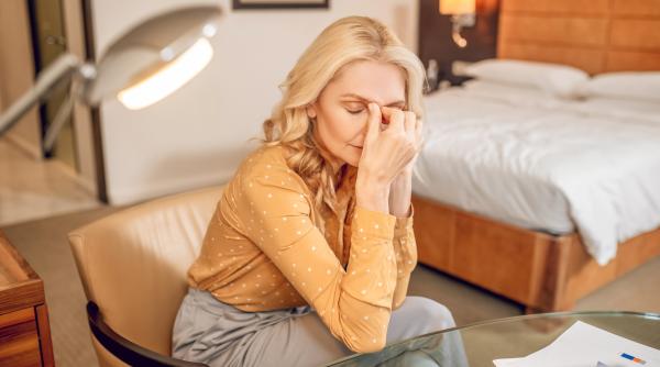 menopauza riscuri si complicatii pentru sanatatea femeilor prof dr catalina poiana explicatii video