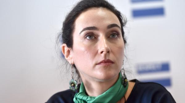 oana baluta despre mesajul premierului ciolacu eu inteleg ca domnul ciolacu nu va nominaliza femei ar trebui ca femeile sa fie considerate oameni