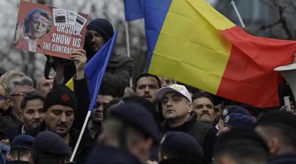 protest la congresul ppe de la bucuresti gardurile jandarmeriei au fost luate cu asalt