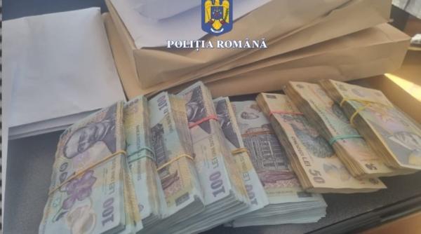 samsarii din bucuresti arad si timisoara saltati la perchezitii s au gasit 84 300 de lei 140 705 euro 121 de autoturisme 33 de telefoane mobile dar si arme galerie foto