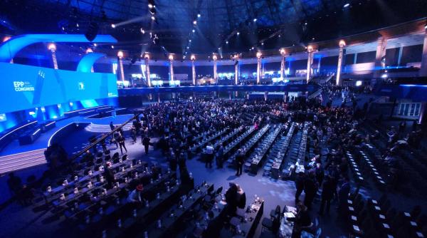 weber a vorbit in limba romana la congresul ppe ce fraza a zis