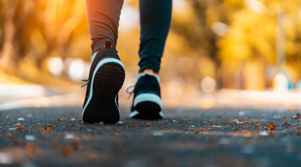 momentul ideal pentru a iesi la plimbare si a reduce nivelul de zahar din sange ce spun cercetatorii