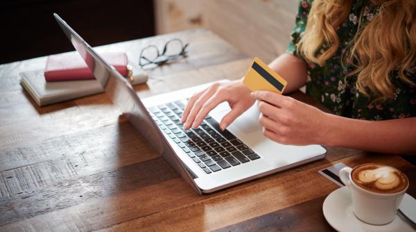 cele mai cumparate produse de pe emag la inceput de primavara cati bani au dat romanii pentru shopping