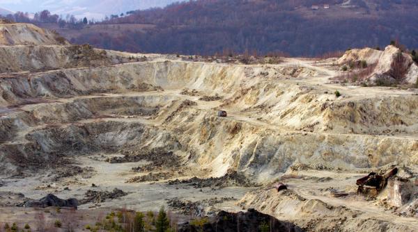 exploatarea de la rosia montana se impiedica de statutul unesco nu la fel au procedat si britanicii exemplul docurilor din liverpool