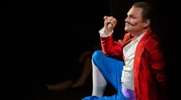 opera nationala bucuresti exploreaza la mijlocul lunii martie tema iubirii romantice de la comedia bufa barbierul din sevilla de rossini la tragedia paroxistica lucia di lammermoor de donizetti