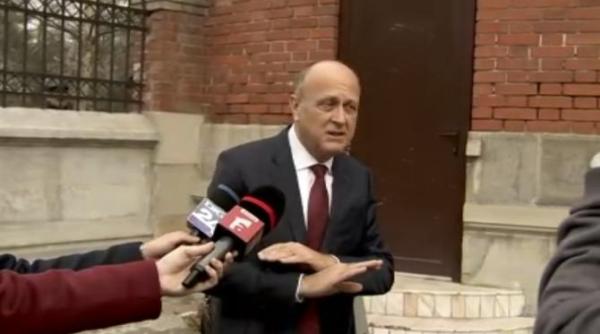 dan sucu surpins in timp ce iesea din sediul pnl