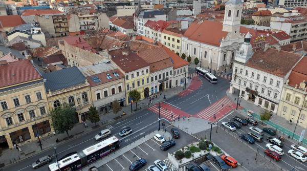 maghiarii din cluj celebrati prin bannere in centrul orasului cu ocazia zilei maghiarilor de pretutindeni 15 martie foto