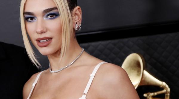 dua lipa sza shania twain si coldplay vin la glastonbury vezi toata lista de artisti de anul acesta