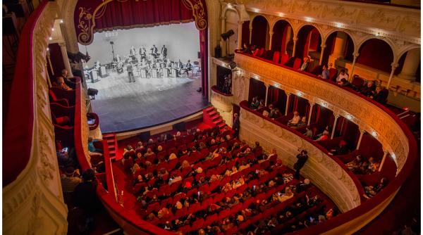 gala premiilor radio romania cultural la teatrul odeon prezentata de elvira deatcu si andi vasluianu
