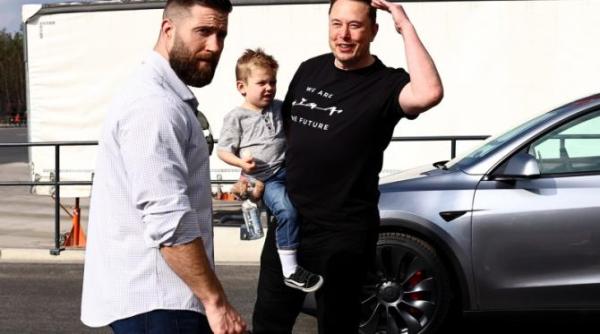 elon musk recunoaste ca ia ketamina pe baza de reteta pentru a trata depresia