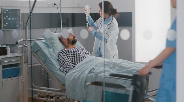 un student si a amputat picioarele pentru a face bani