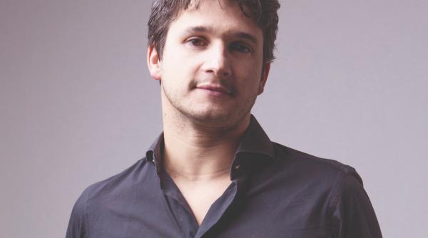 interviu autorul italian luca mazzucchelli sfat pentru romanii care nu si cunosc valorile frica este principalul ingredient chimic al entuziasmului