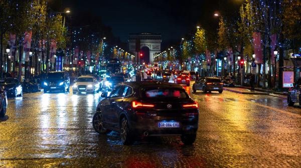 franta a ridicat la maxim nivelul de amenintare terorista