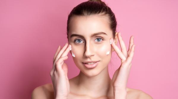 cum ne distrugem tenul inca de la 20 de ani alina schiopescu a explicat ce produs nu trebuie sa pui niciodata pe fata video