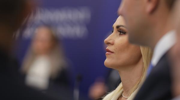 firea nu cred in sondajele din pre campanie fac parte din strategia candidatilor si vor sa impresioneze electoratul