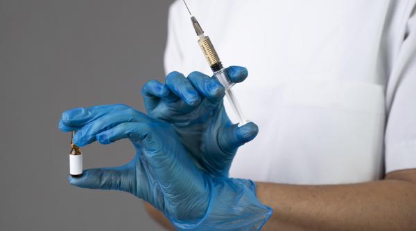 ultimele informatii din domeniul sanatatii noi medicamente si tratamente aprobate reuters