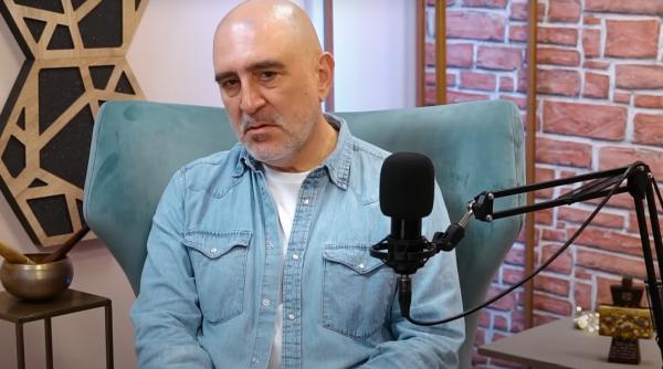 eram praf profund nefericit stateam 4 ore intr un fotoliu ce l a scos din depresie pe razvan exarhu dezvaluiri emotionante in podcastul lui teo trandafir