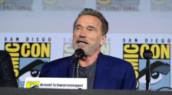 arnold schwarzenegger este pregatit sa revina la tv dupa ce i s a montat un stimulator cardiac