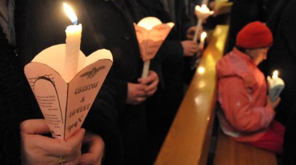 pastele va fi sarbatorit in aceasta duminica de credinciosii romano catolici si protestanti