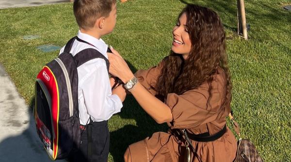 nu sunt focusata atat de tare pe treaba asta cu scoala cum isi creste ilinca vandici fiul nu imi doresc sa fie de 10 dar imi doresc sa fie fericit